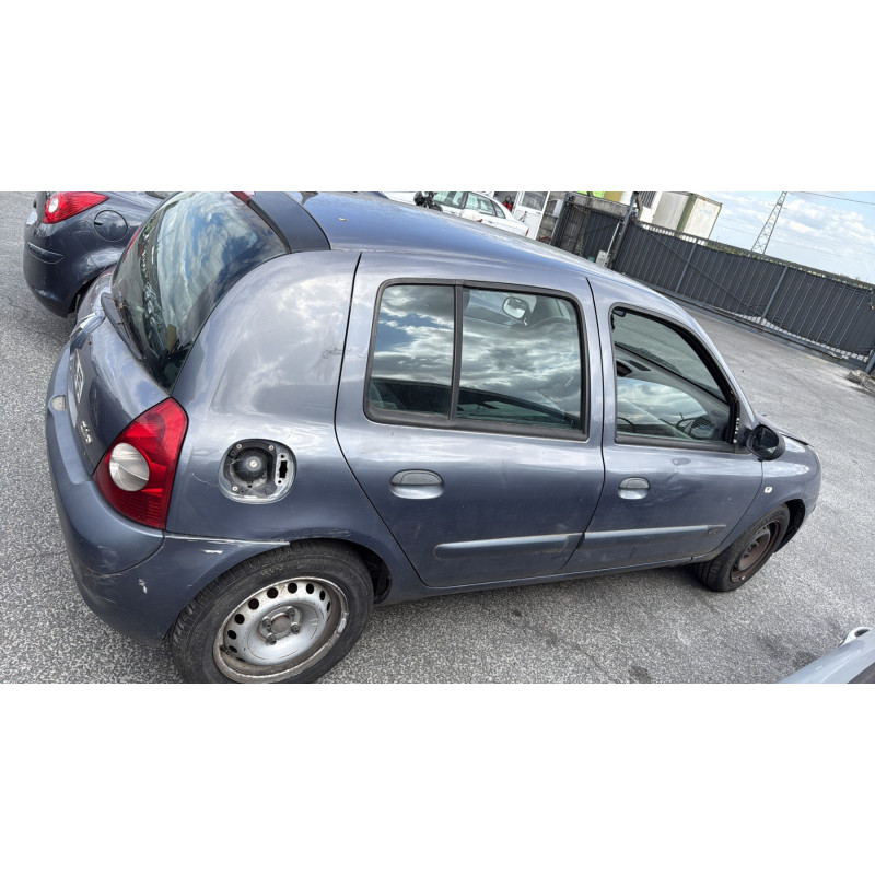 Vitre avant gauche RENAULT CLIO 2 Photo n°11