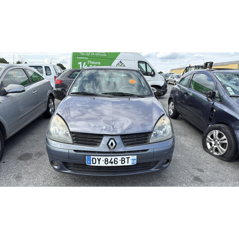 Vitre avant gauche RENAULT CLIO 2 Photo n°12