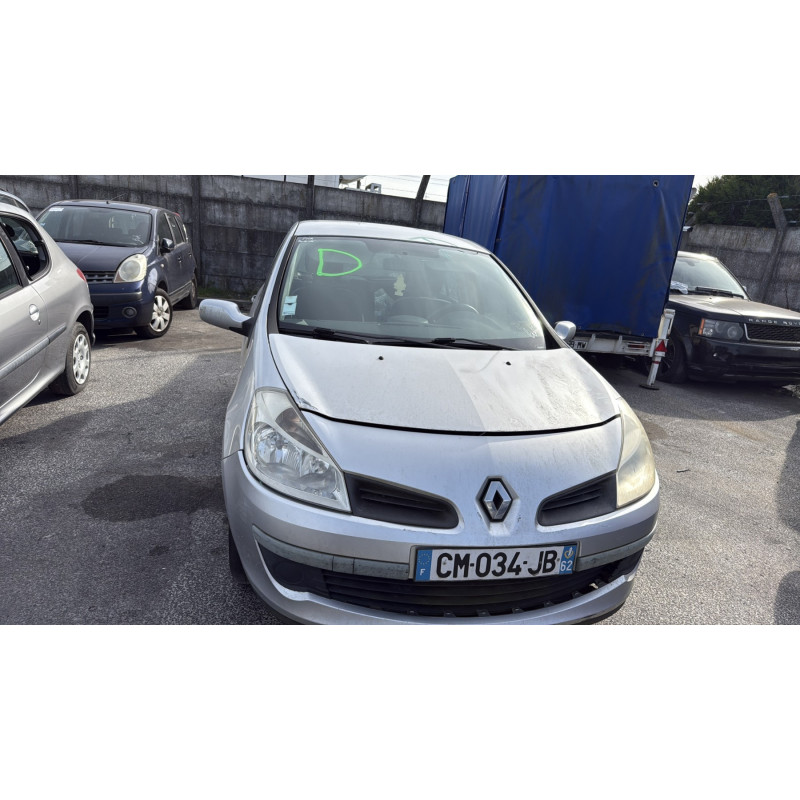 Feu arriere principal gauche (feux) RENAULT CLIO 3 Photo n°12