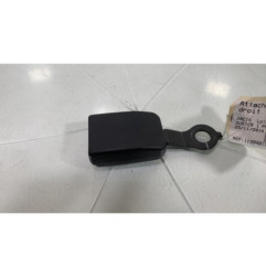 Attache ceinture avant droit DACIA DUSTER 1