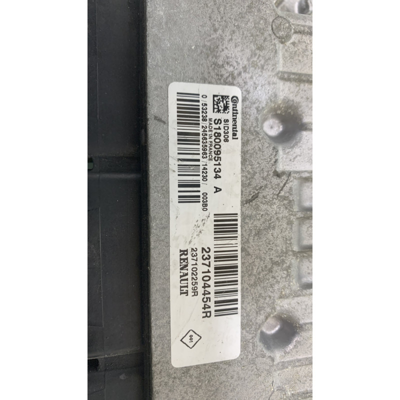 Calculateur moteur DACIA DUSTER 1 Photo n°2