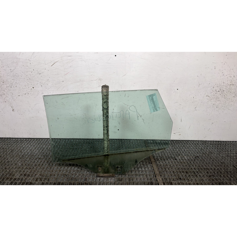 Vitre arriere droit AUDI A3 2 Photo n°4