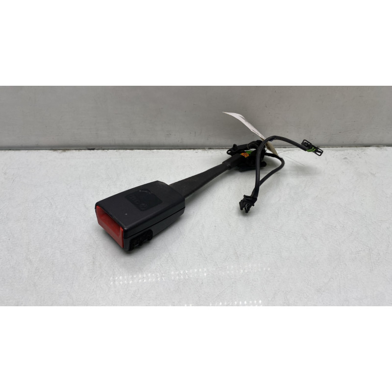 Attache ceinture avant gauche AUDI A4 3 Photo n°2