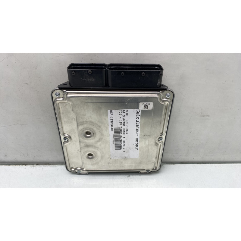 Calculateur moteur AUDI A4 3 Photo n°4