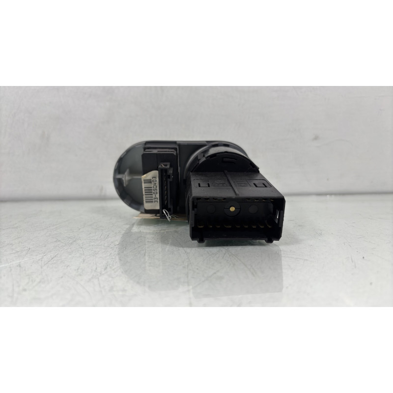 Commande de phare SEAT IBIZA 3 Photo n°3