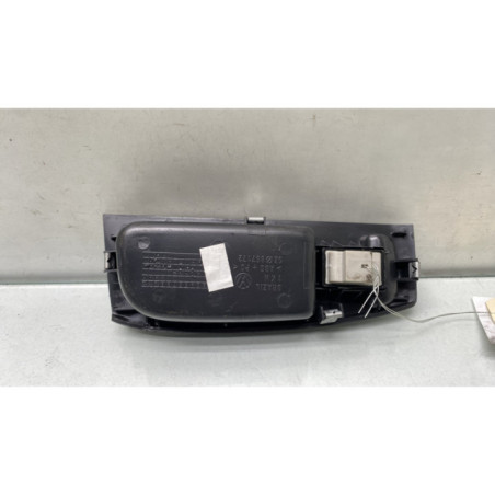 Interrupteur de leve vitre avant droit VOLKSWAGEN FOX