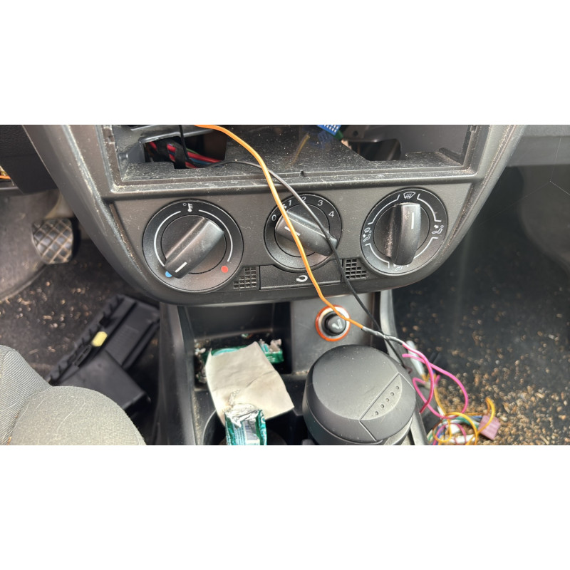 Interrupteur de leve vitre avant droit VOLKSWAGEN FOX Photo n°20