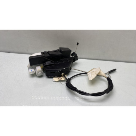 Serrure avant droit VOLKSWAGEN FOX