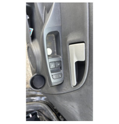 Serrure avant droit VOLKSWAGEN FOX