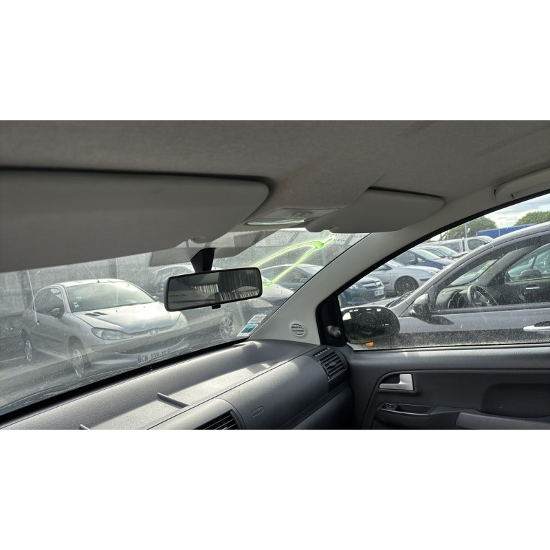 Serrure avant droit VOLKSWAGEN FOX Photo n°19
