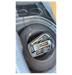 Poignee interieur avant gauche VOLKSWAGEN POLO 4