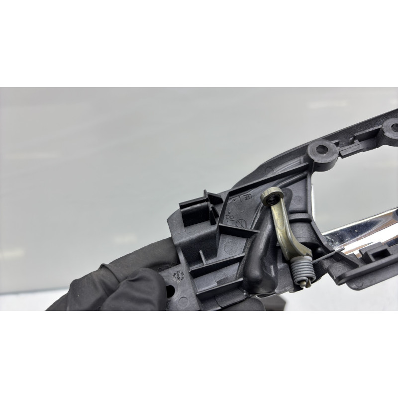 Poignee interieur arriere droit VOLKSWAGEN POLO 4 Photo n°3