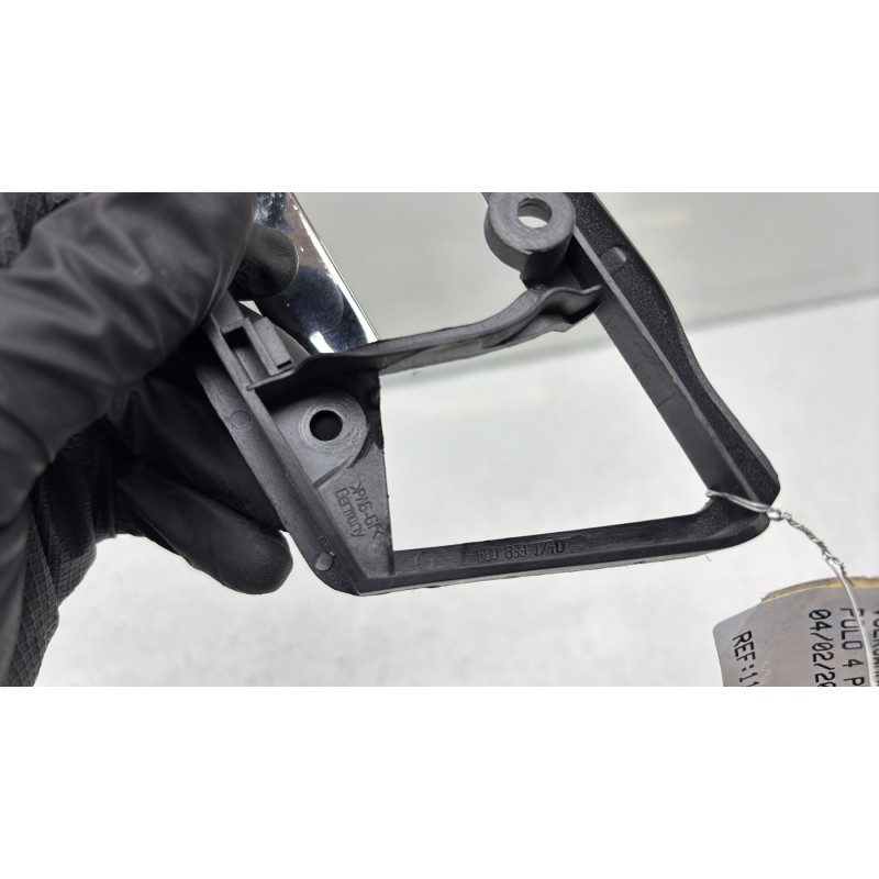 Poignee interieur arriere droit VOLKSWAGEN POLO 4 Photo n°4