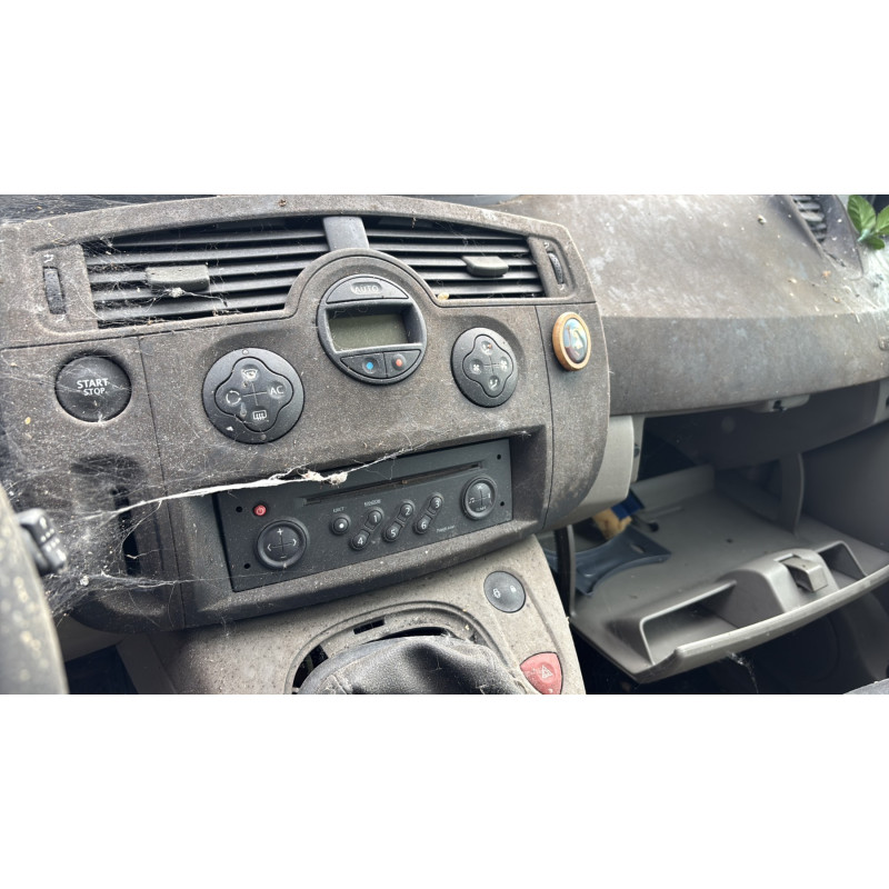 Custode avant droit (porte) RENAULT SCENIC 2 Photo n°18