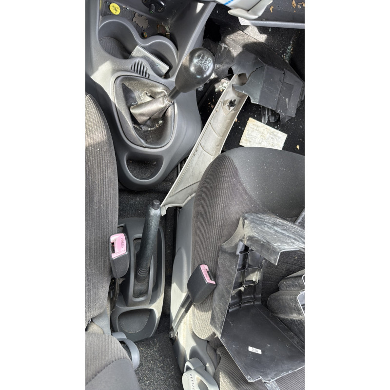 Lunette arriere CITROEN C1 1 Photo n°14