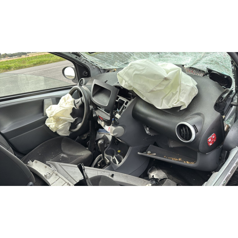 Lunette arriere CITROEN C1 1 Photo n°20