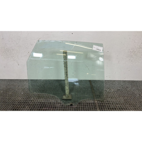 Vitre arriere droit RENAULT SCENIC 2 Photo n°1