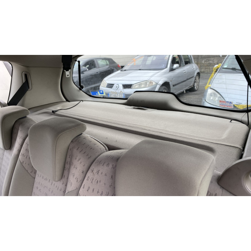 Vitre arriere droit RENAULT SCENIC 2 Photo n°18