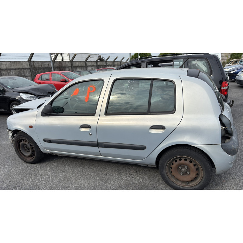 Bouton de coffre RENAULT CLIO 2 Photo n°10