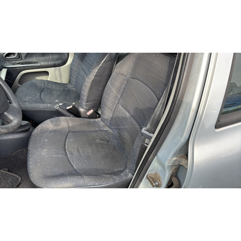 Bouton de coffre RENAULT CLIO 2 Photo n°15