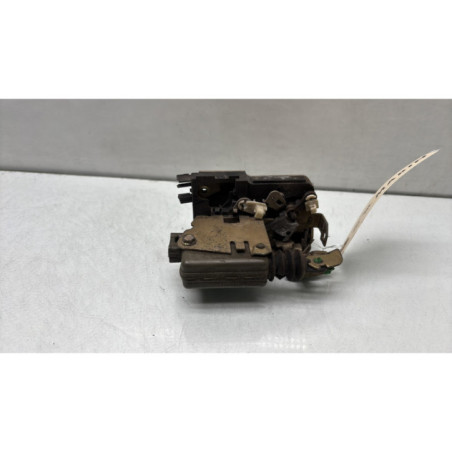 Serrure avant droit RENAULT CLIO 1