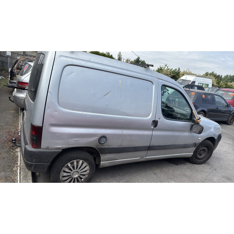 Poignee hayon PEUGEOT PARTNER 1 Photo n°10