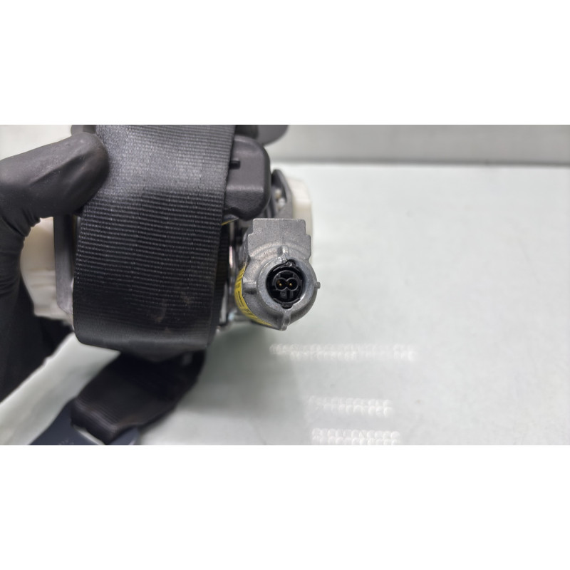 Pretensionneur de ceinture avant droit CITROEN C3 2 Photo n°5