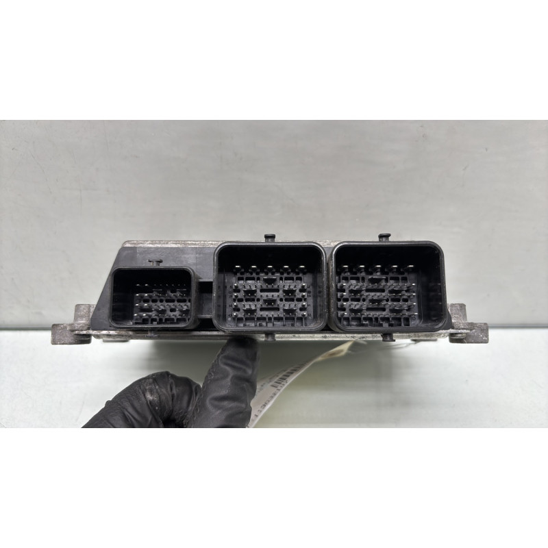 Calculateur moteur CITROEN C3 2 Photo n°3