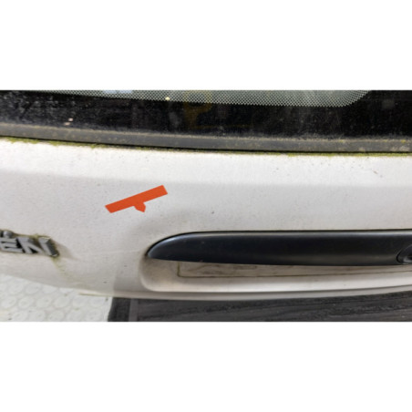 Malle/Hayon arriere CITROEN SAXO