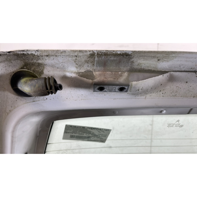 Malle/Hayon arriere CITROEN SAXO Photo n°10