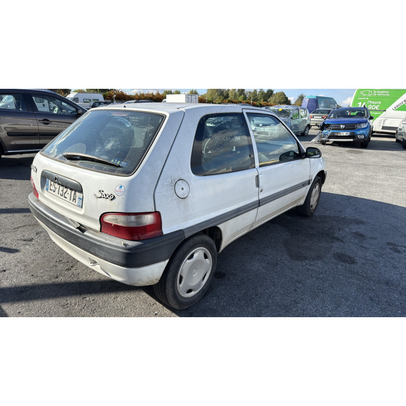 Porte avant droit CITROEN SAXO Photo n°9