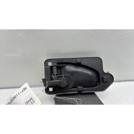 Poignee interieur avant droit CITROEN SAXO