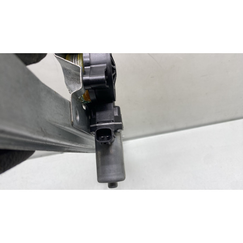 Leve vitre electrique avant droit RENAULT CAPTUR 1 Photo n°4