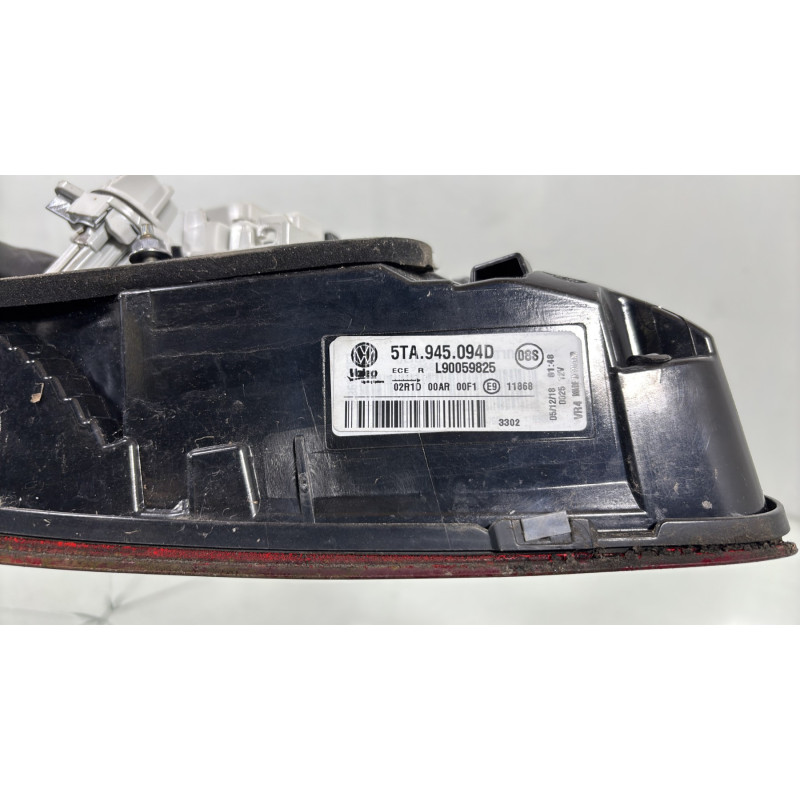 Feu arriere secondaire droit (feux) VOLKSWAGEN TOURAN 3 Photo n°5