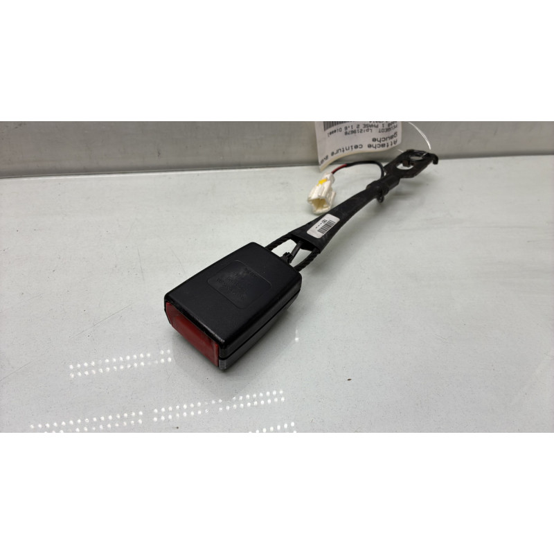 Attache ceinture avant gauche PEUGEOT 5008 1 Photo n°2