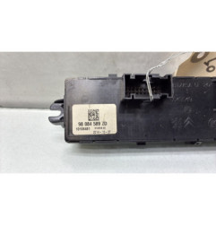 Bouton de warning PEUGEOT 5008 1