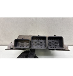 Calculateur moteur PEUGEOT 5008 1