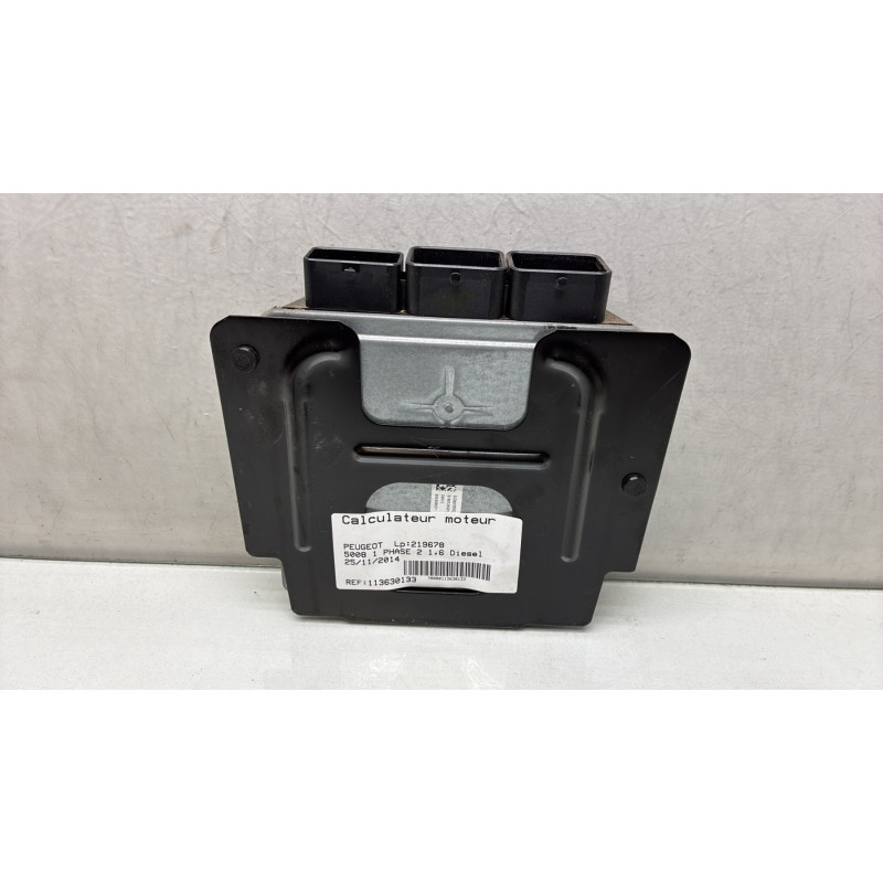 Calculateur moteur PEUGEOT 5008 1 Photo n°4