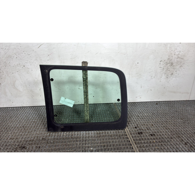 Custode arriere droit PEUGEOT PARTNER 1 Photo n°4