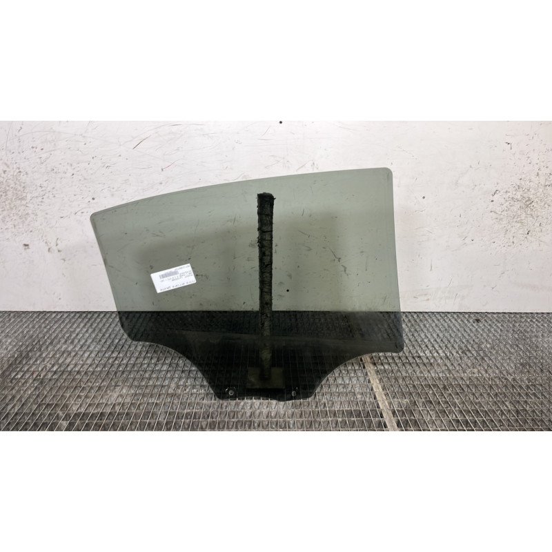 Vitre arriere gauche PEUGEOT 208 1 Photo n°4