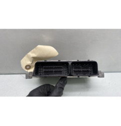 Calculateur moteur PEUGEOT 208 1