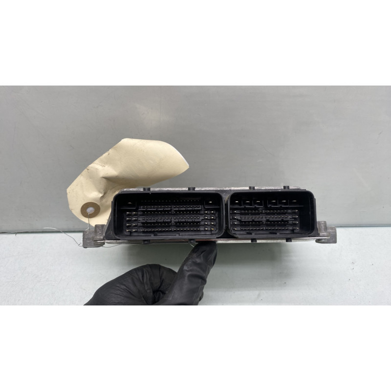 Calculateur moteur PEUGEOT 208 1 Photo n°3