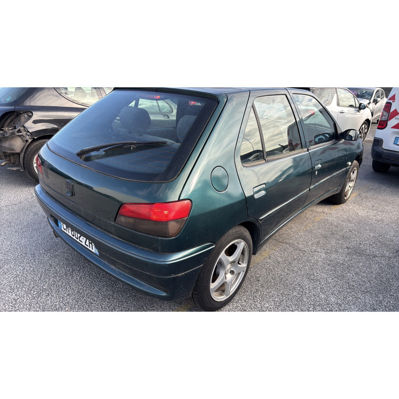 Aile avant gauche PEUGEOT 306 Photo n°10
