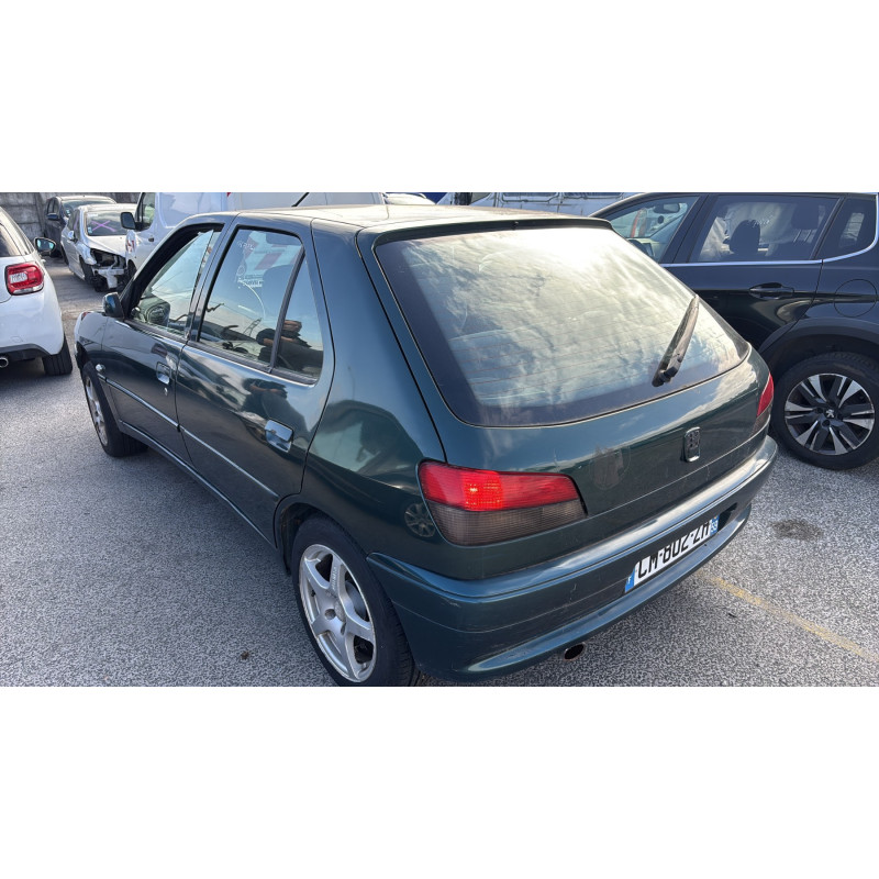 Porte avant gauche PEUGEOT 306 Photo n°13