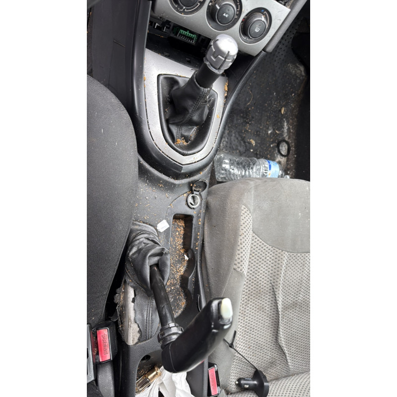 Vitre avant droit PEUGEOT 308 1 Photo n°17