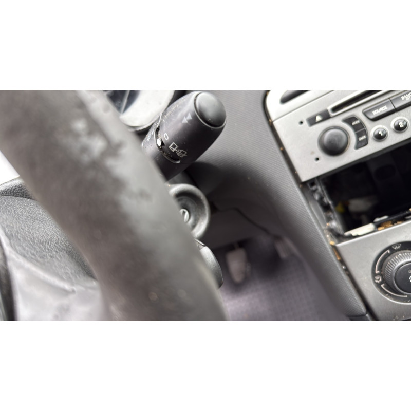Vitre avant droit PEUGEOT 308 1 Photo n°19