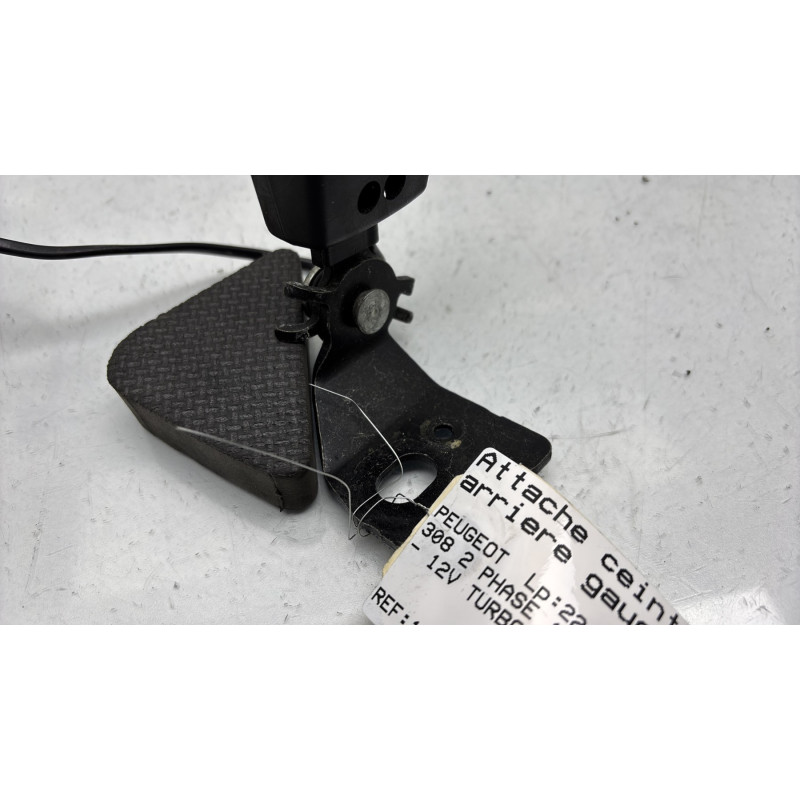 Attache ceinture arriere gauche PEUGEOT 308 2 Photo n°2