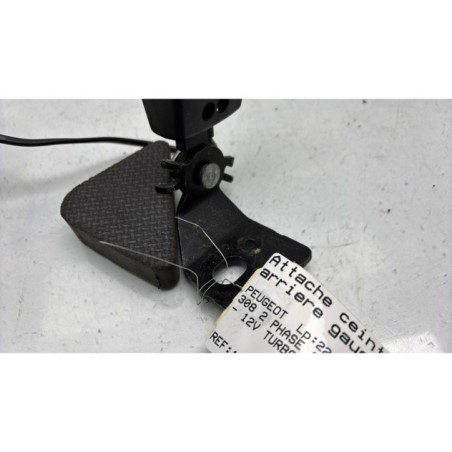 Attache ceinture arriere gauche PEUGEOT 308 2