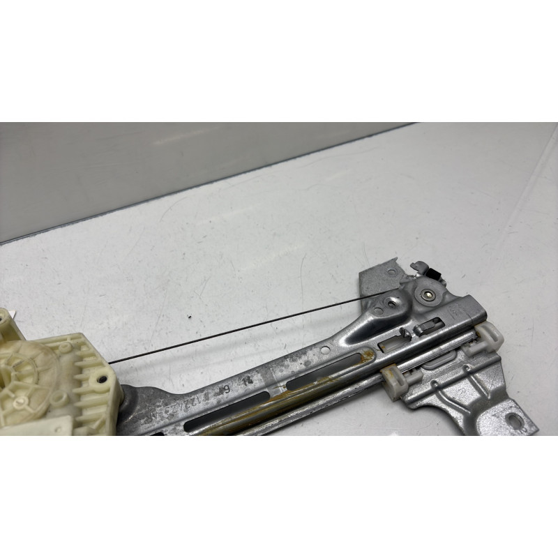 Leve vitre electrique arriere droit PEUGEOT 308 2 Photo n°3