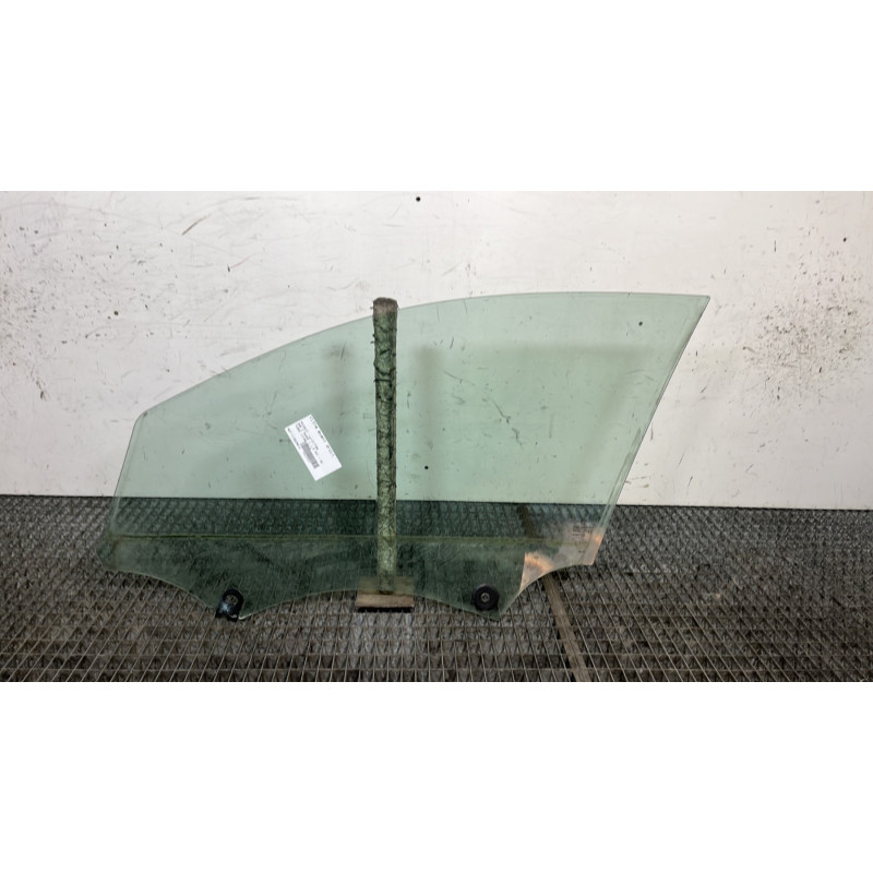 Vitre avant droit PEUGEOT 308 2 Photo n°4